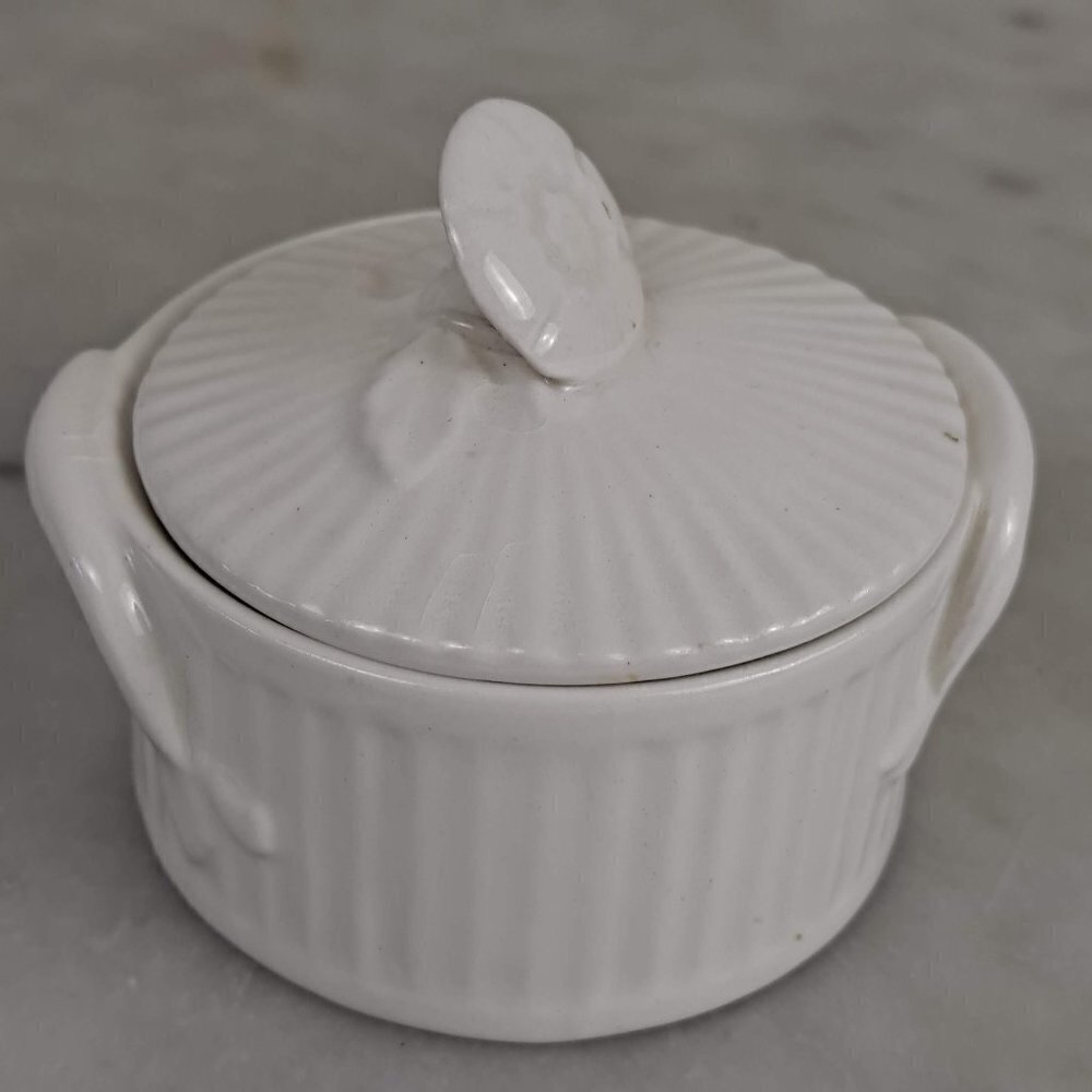 Authentic Leedsware Cream Color Button/Trinket Box Flower on Lid Made in England